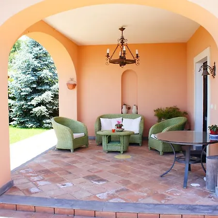 Feudo Algerazzi Villa *